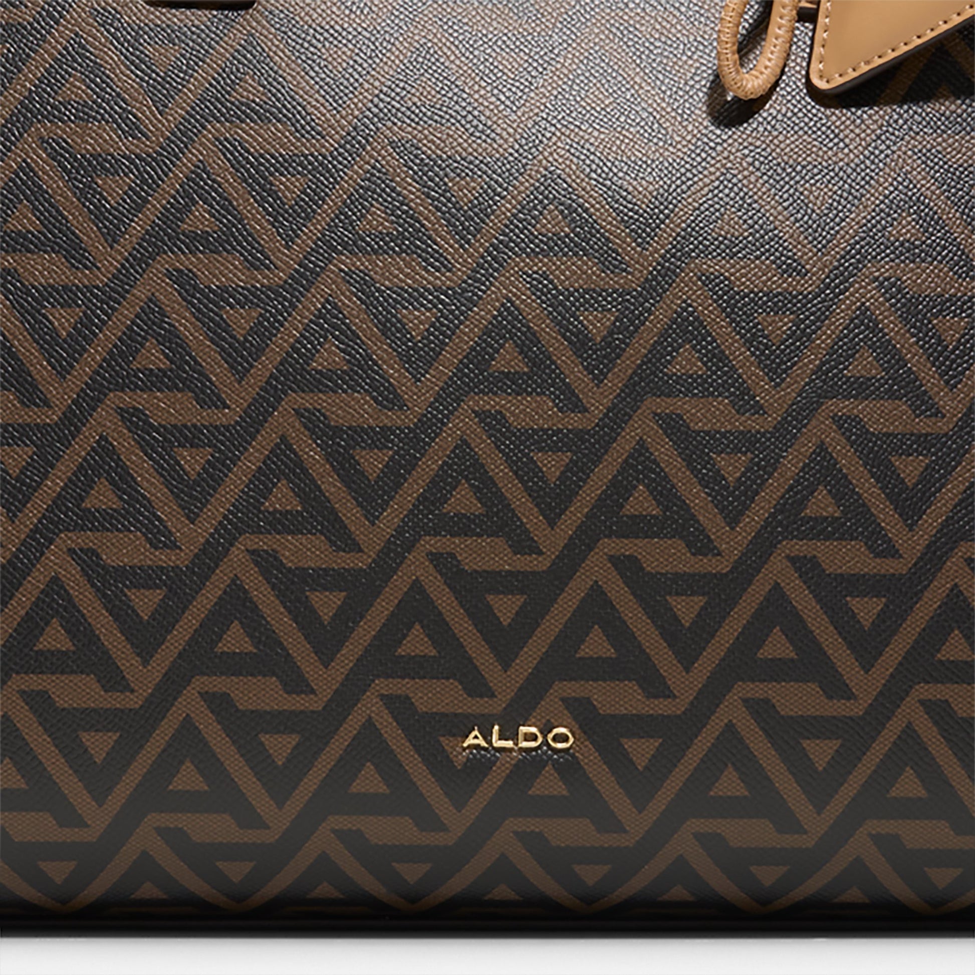 abavas_brown_227-002-029_detail_sq_nt_2018x2018