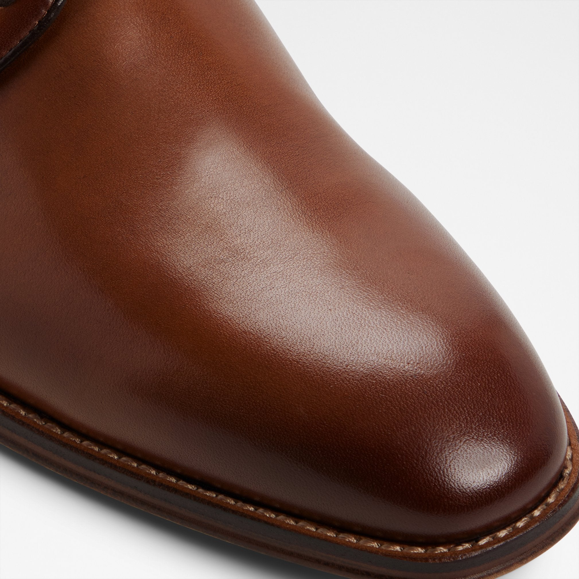 allegro_brown_220-001-043_detail_sq_nt_2018x2018