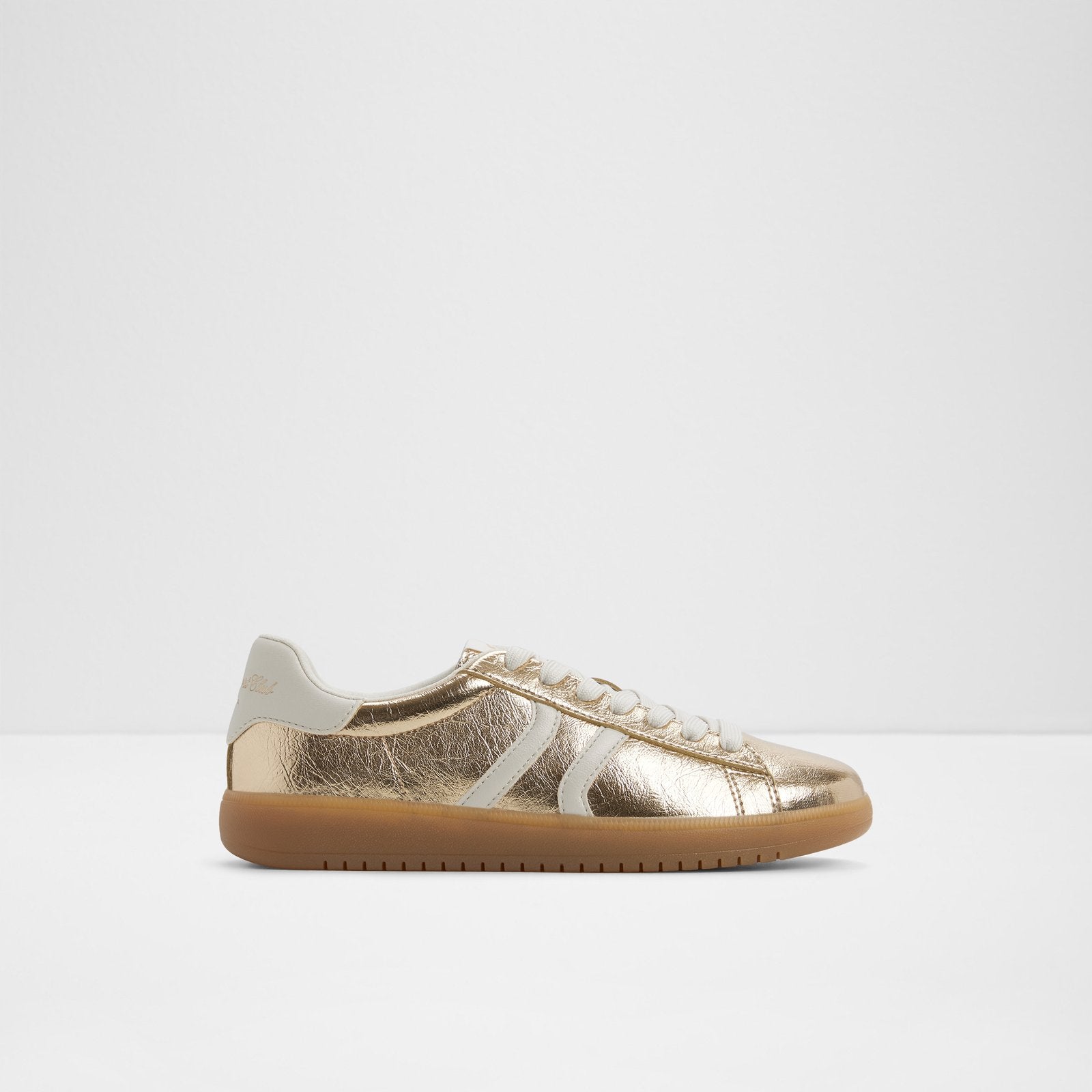 chicsneaker2_gold_710-002-043_main_sq_nt_1600x1600