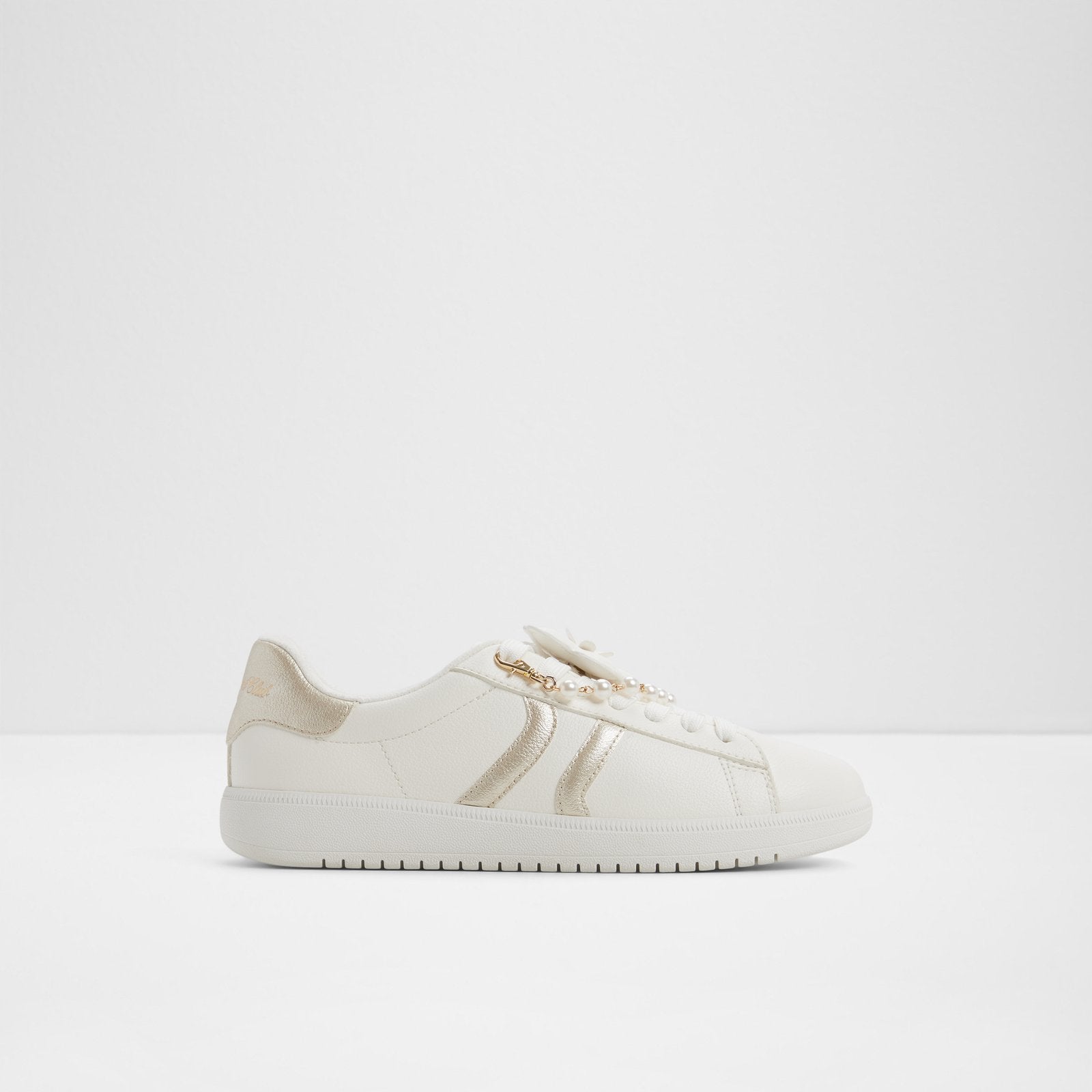 chicsneaker2_multi_172-002-043_main_sq_nt_1600x1600
