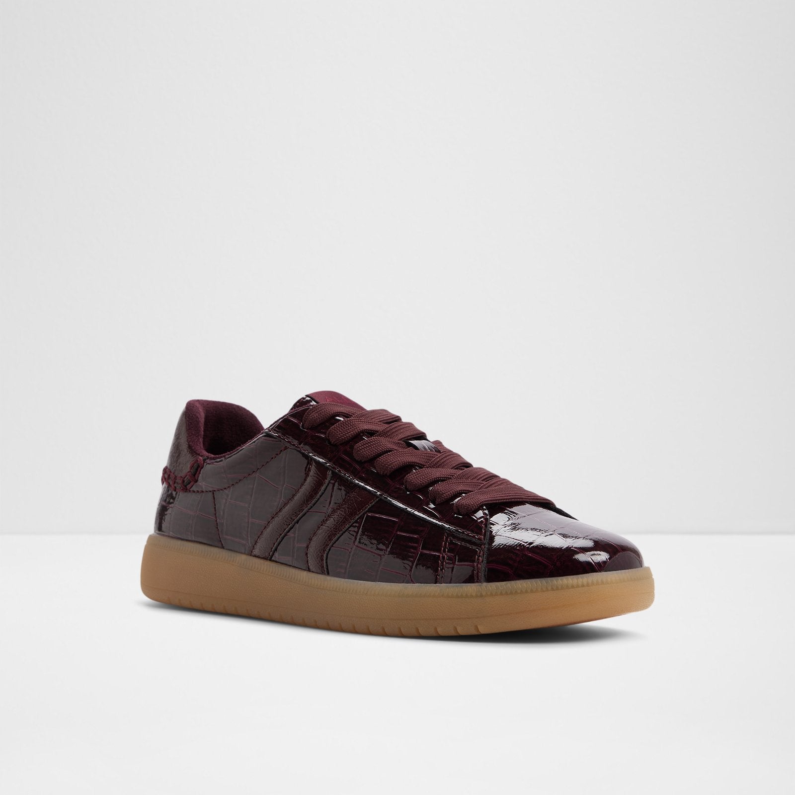chicsneaker2_red_601-002-004_alt3_sq_nt_1600x1600