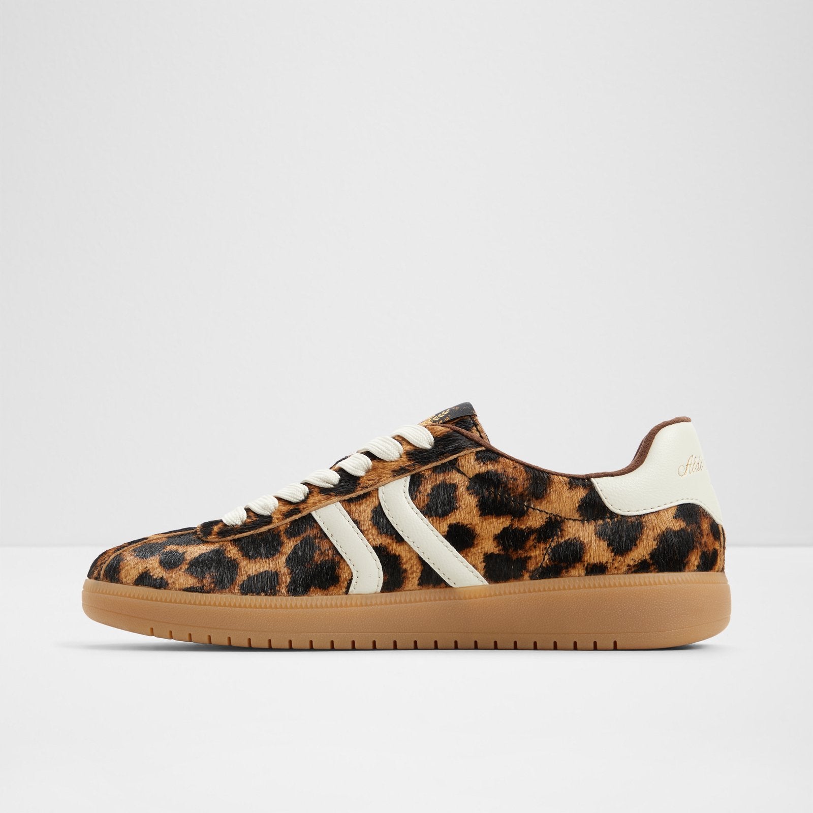 chicsneaker_multi_967-001-037_alt2_sq_nt_1600x1600