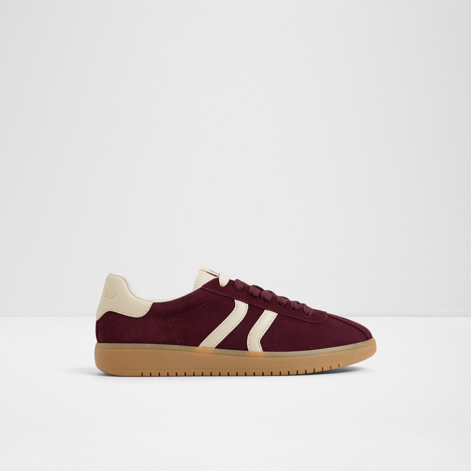 chicsneaker_red_601-001-046_main_sq_nt_1600x1600