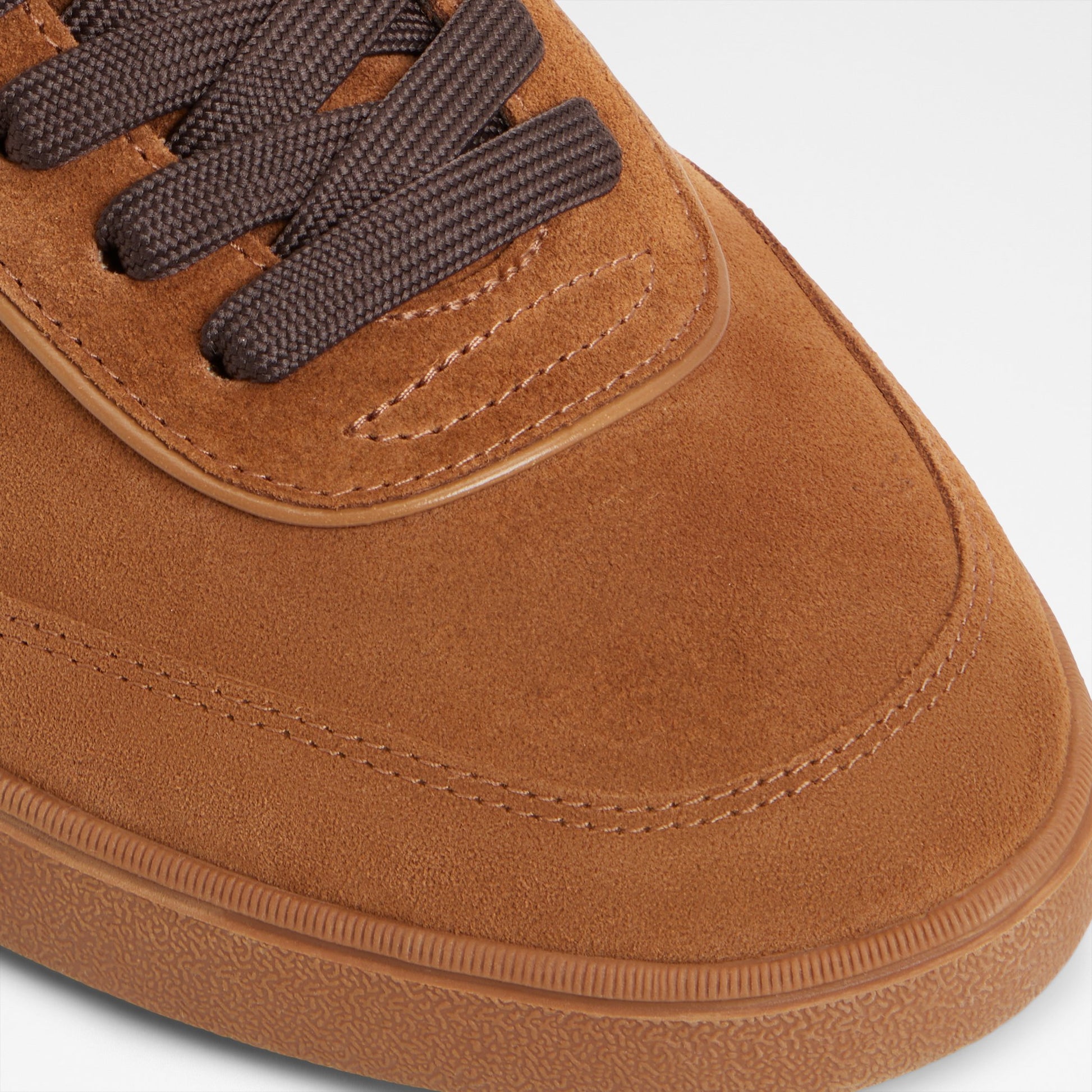 cypress_brown_220-001-029_detail_sq_nt_2018x2018