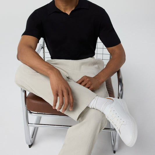 fillip_white_100-002-043_look-full_sq_gy_2000x2000