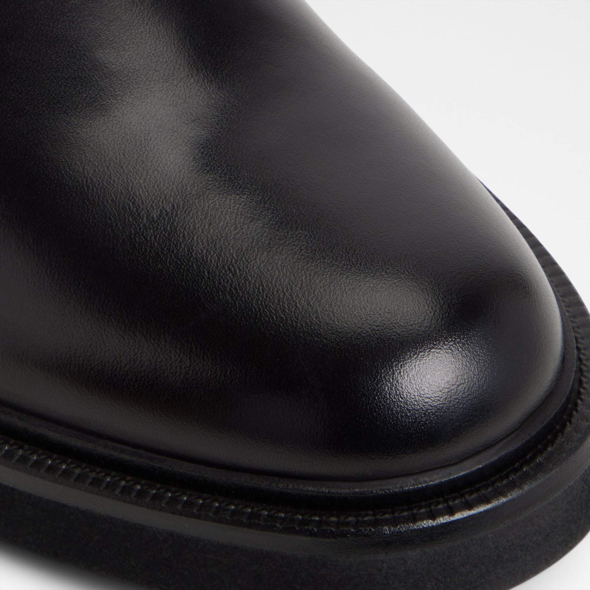 geoff_black_001-001-043_detail_sq_nt_2018x2018