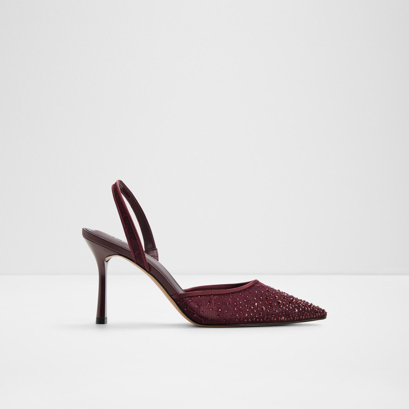 gracea_red_601-003-018_main_sq_nt_1600x1600