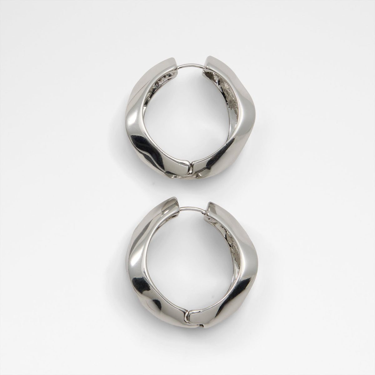 kinna_silver_040_main_sq_nt_1600x1600