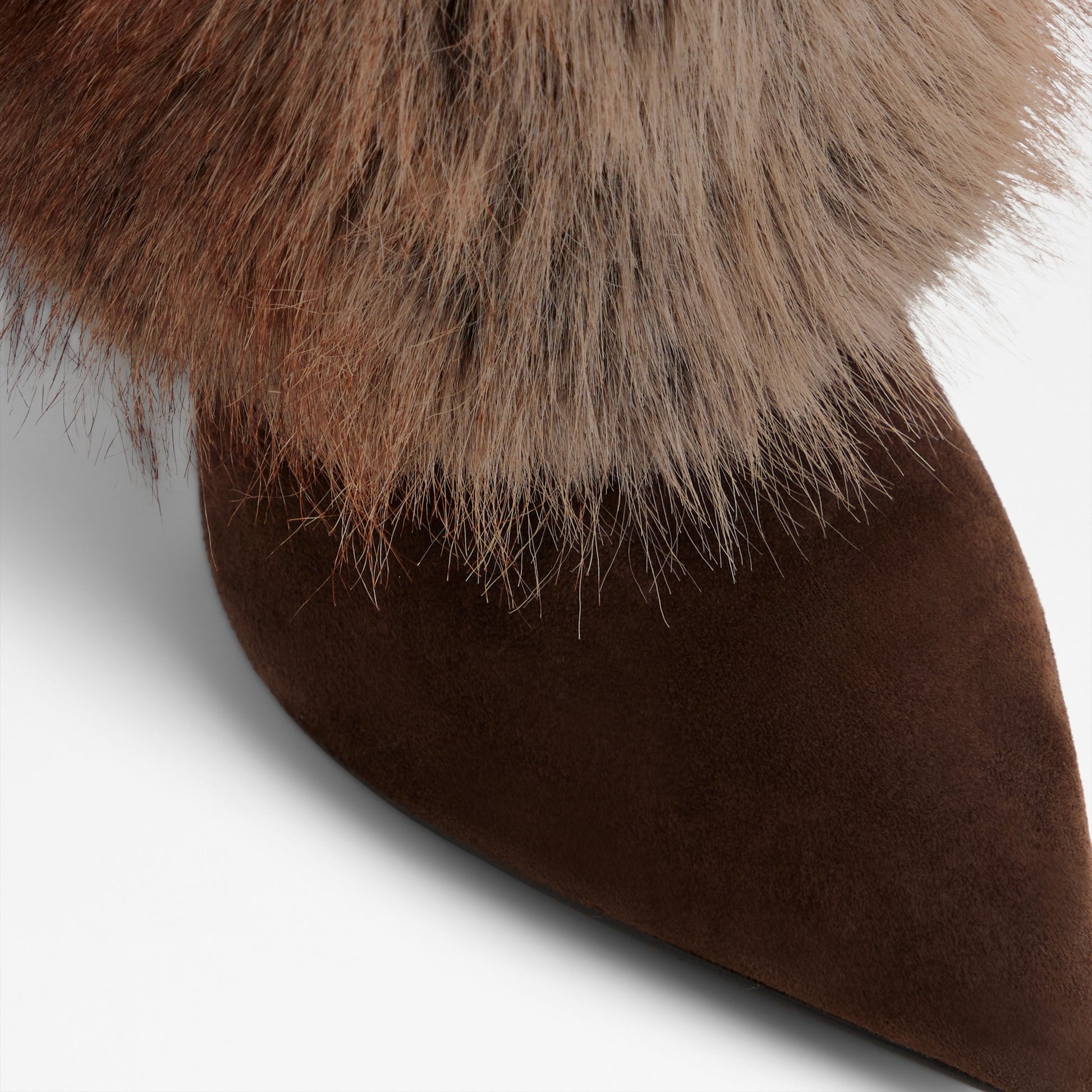 lennore_brown_201-003-026_detail_sq_nt_2018x2018