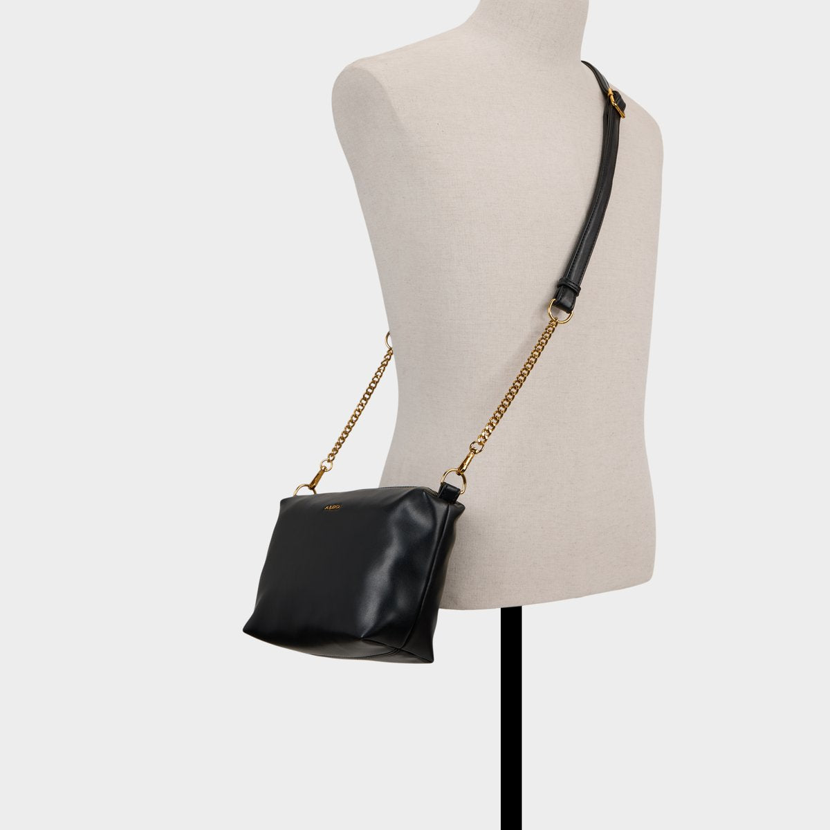 lilytote_black_006-002-029_alt4_sq_gy_1200x1200