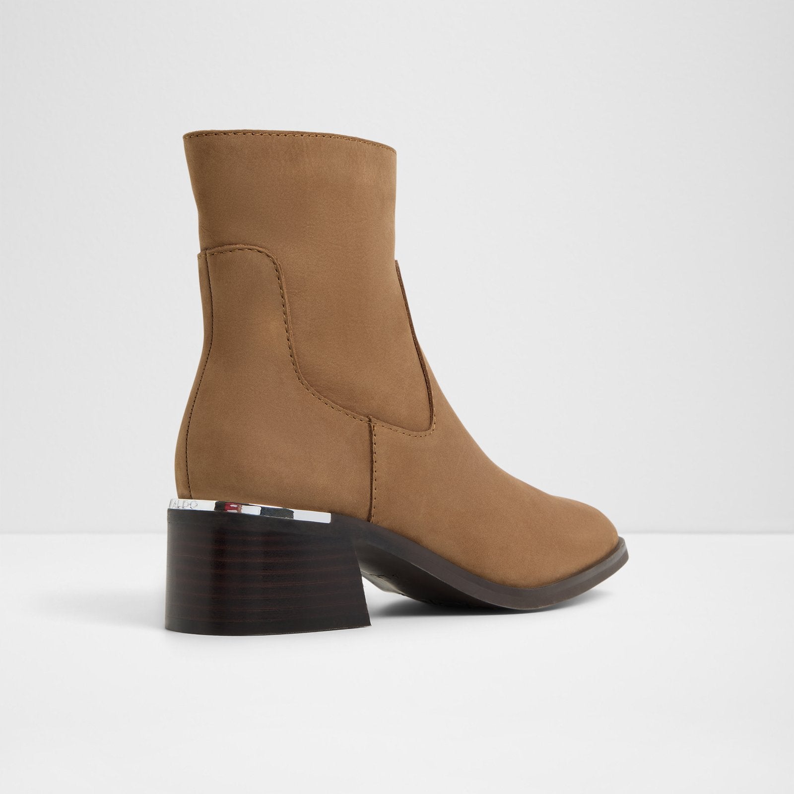 meraendar_brown_210-001-031_alt1_sq_nt_1600x1600