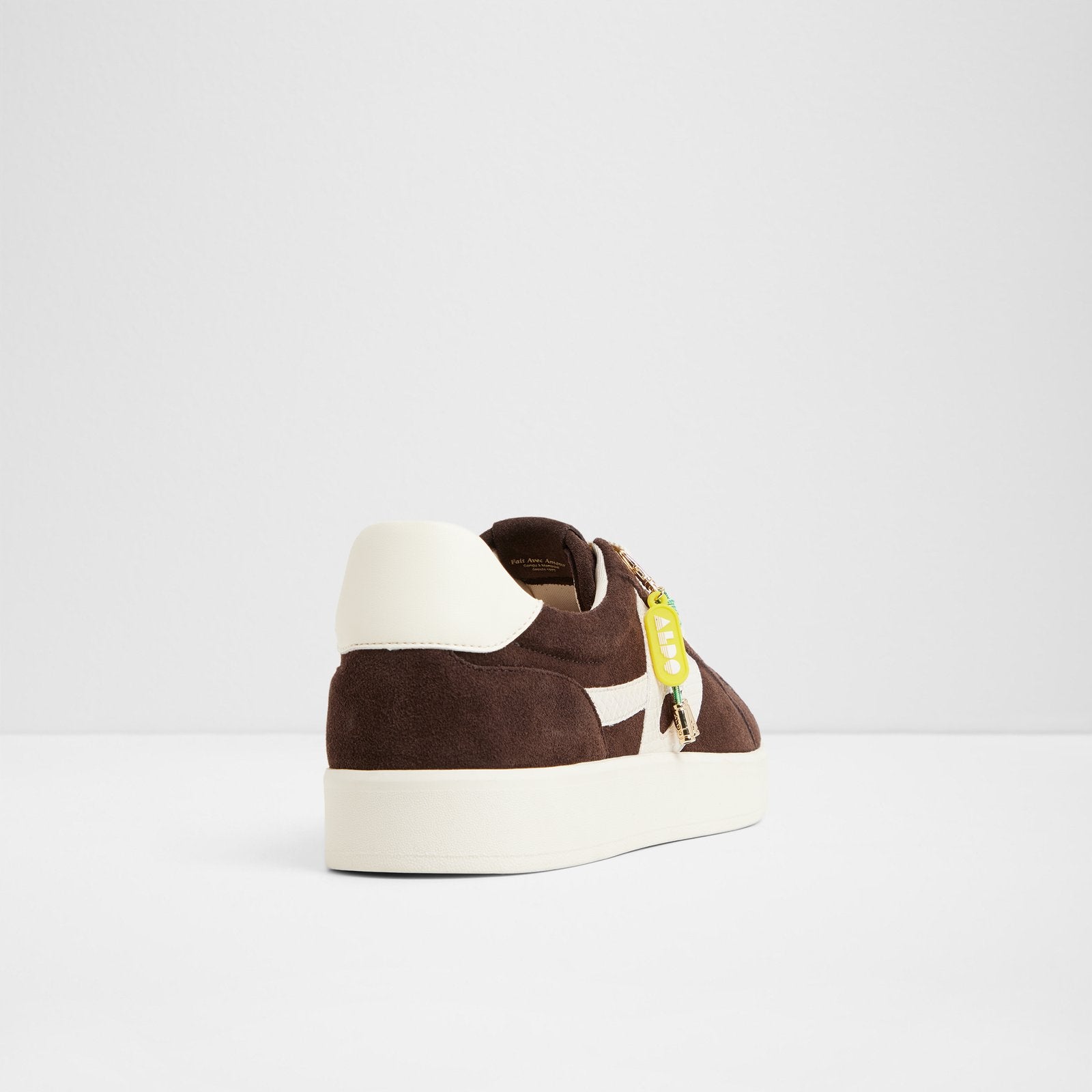 mtl72sneaker-l_brown_201-001-046_alt1_sq_nt_1600x1600
