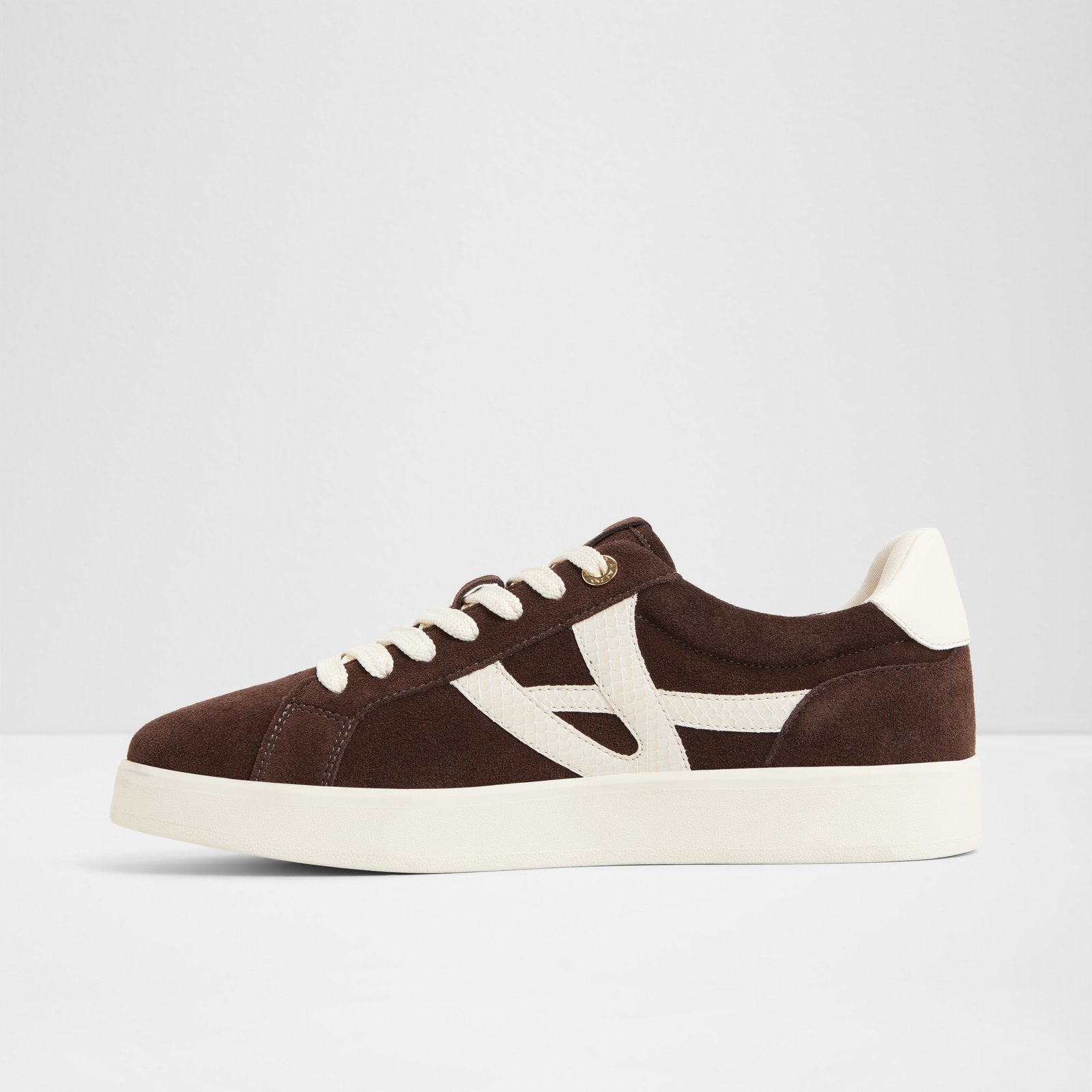 mtl72sneaker-l_brown_201-001-046_alt2_sq_nt_1600x1600