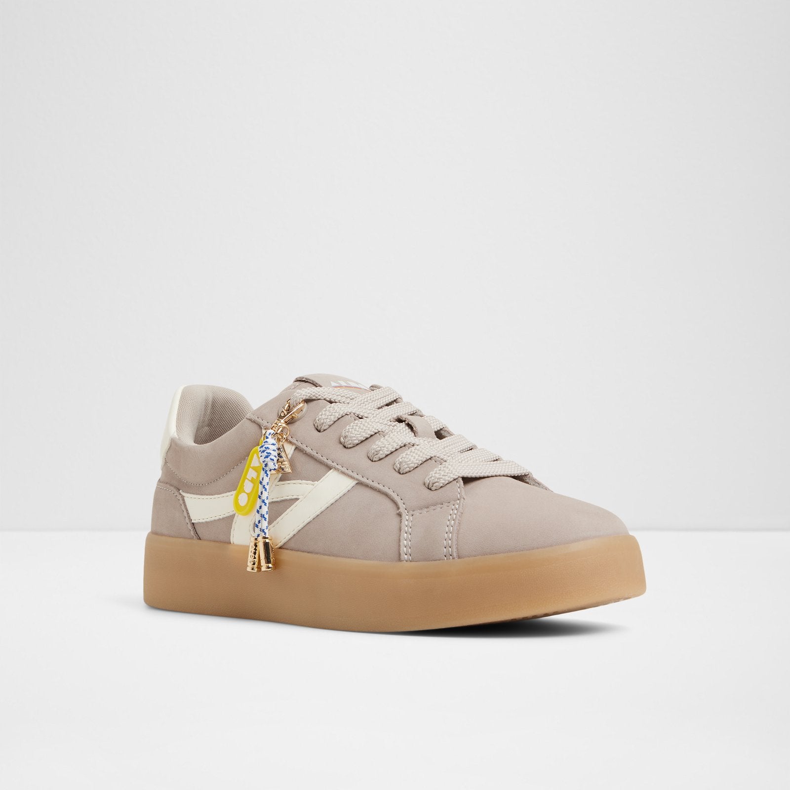 mtl72sneaker-l_grey_050-001-031_alt3_sq_nt_1600x1600