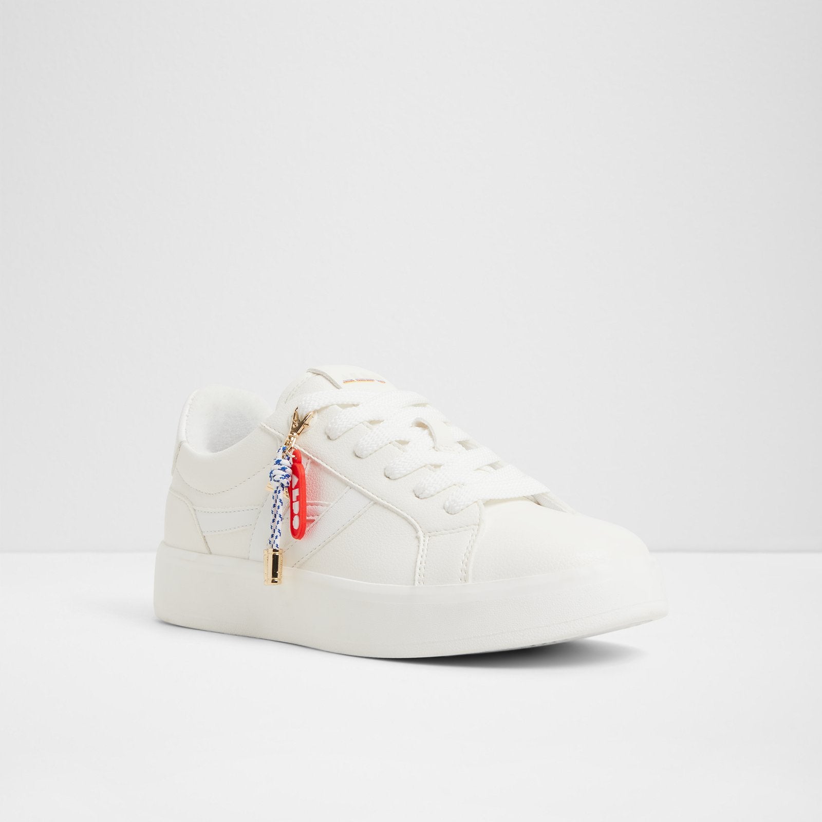 mtl72sneaker-l_white_100-002-043_alt3_sq_nt_1600x1600