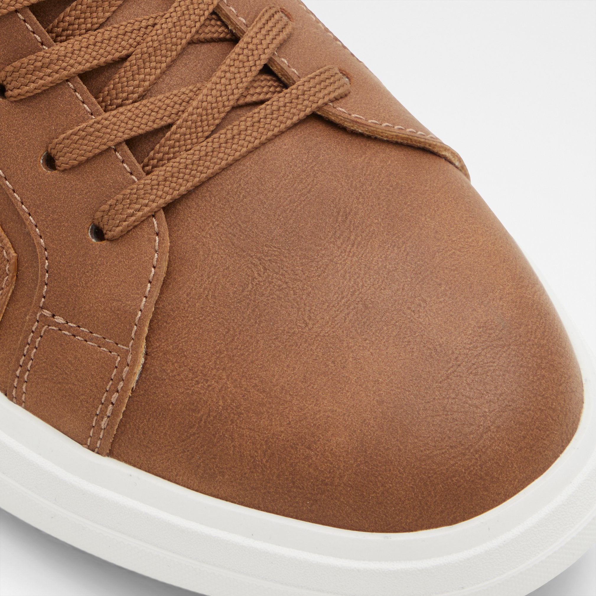 ogspec_brown_220-002-031_detail_sq_nt_2018x2018