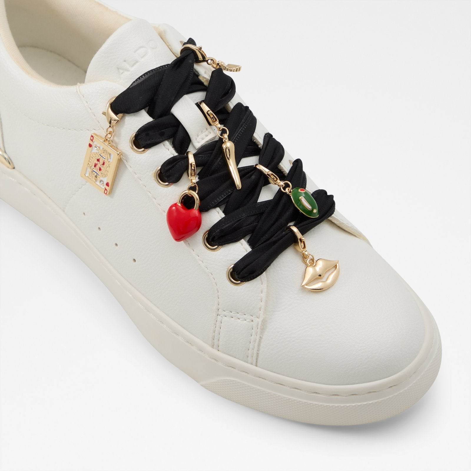 polkadots_multi_970_alt1_sq_nt_1600x1600