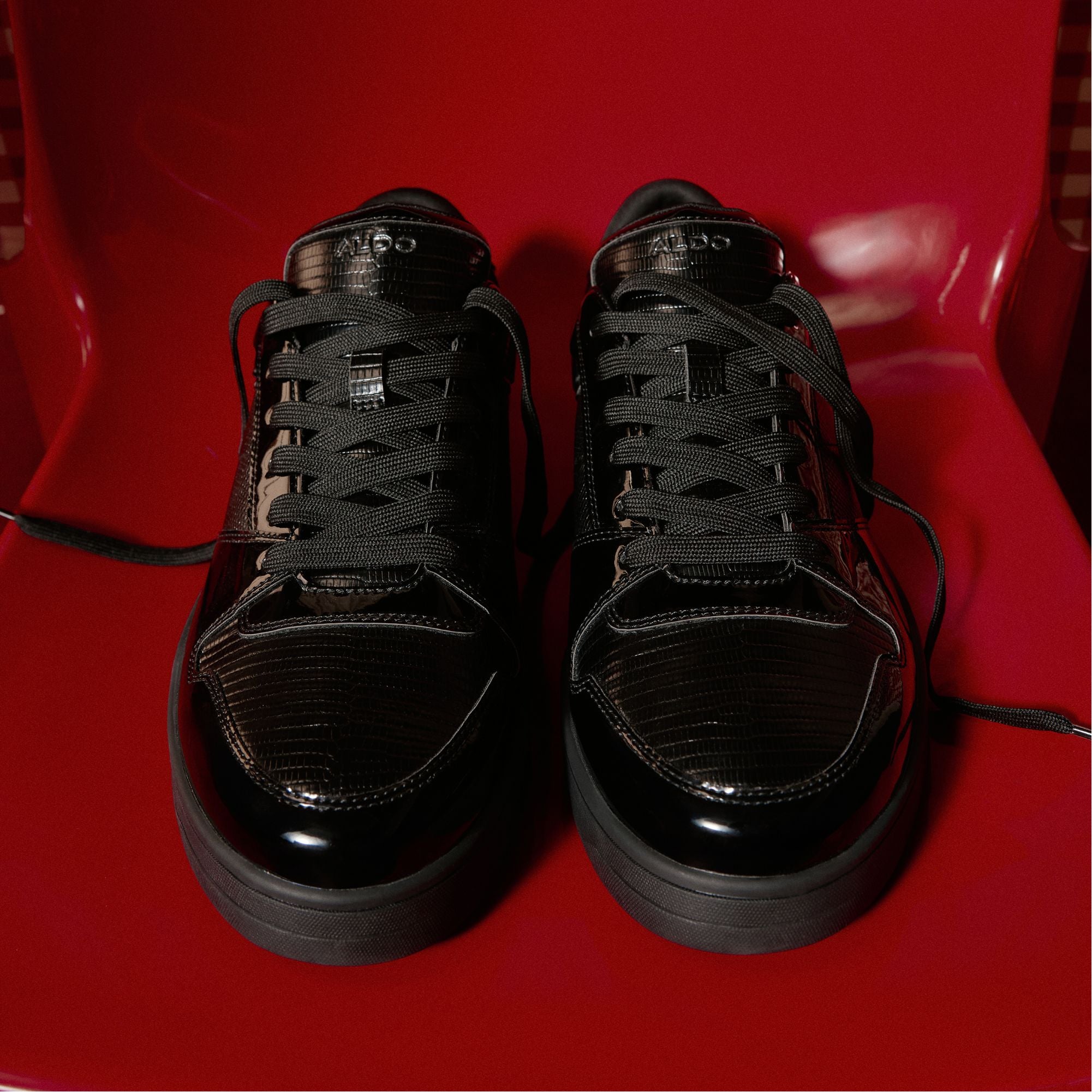 product_13847746_zethan_black_001-002-033_campaign-part_sq_gy