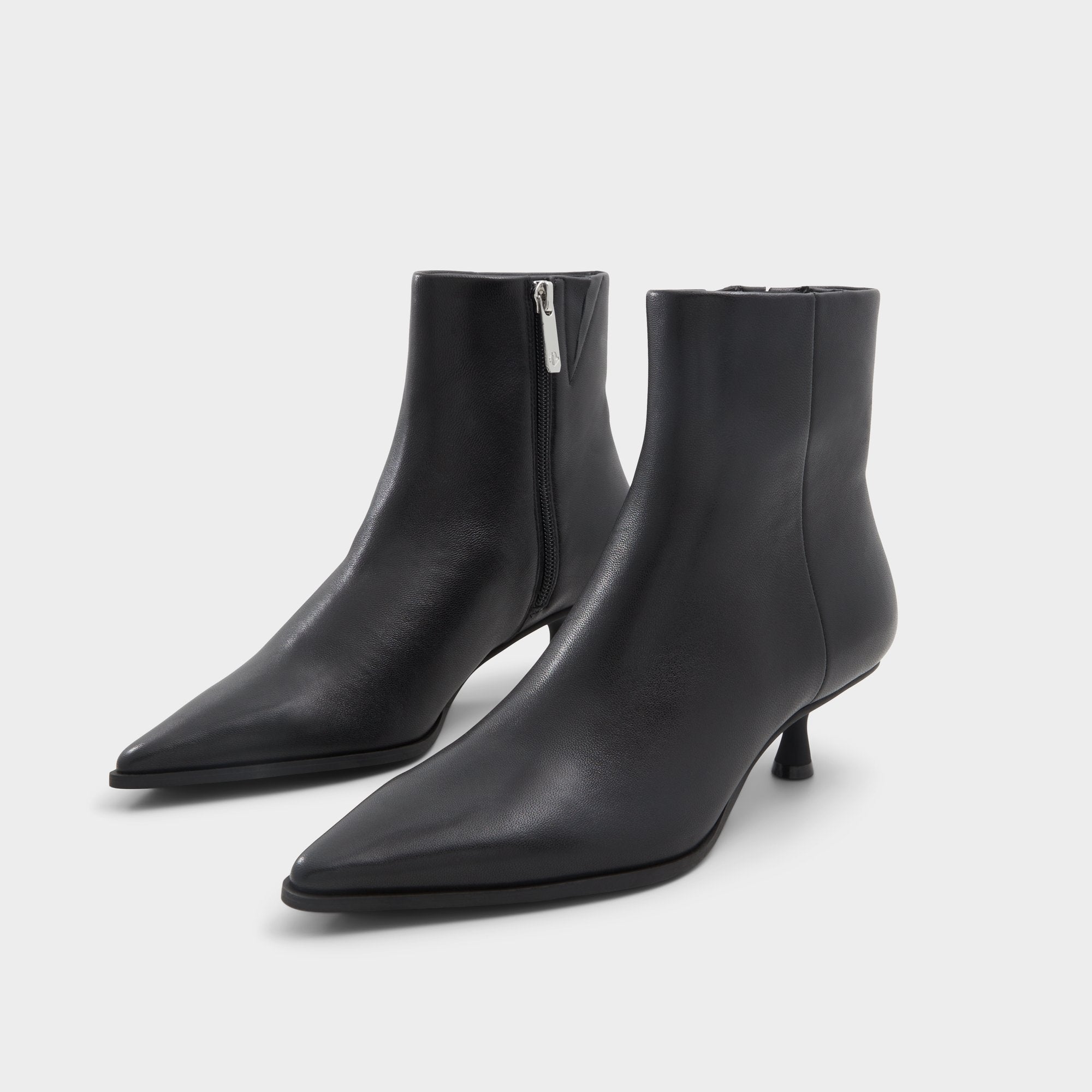 product_13875038_emmalie_black_001-001-043_spotlight_sq_gy