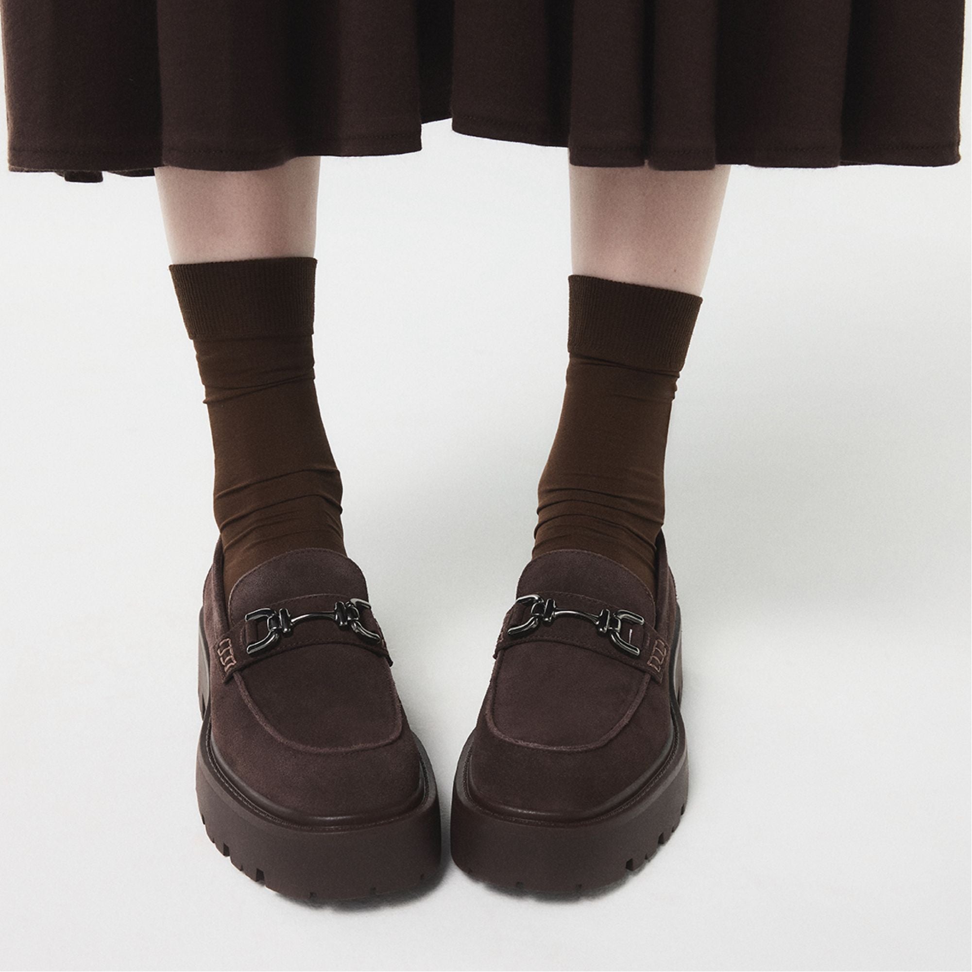 product_14058772_oneameth_brown_201-001-046_look-part_sq_gy