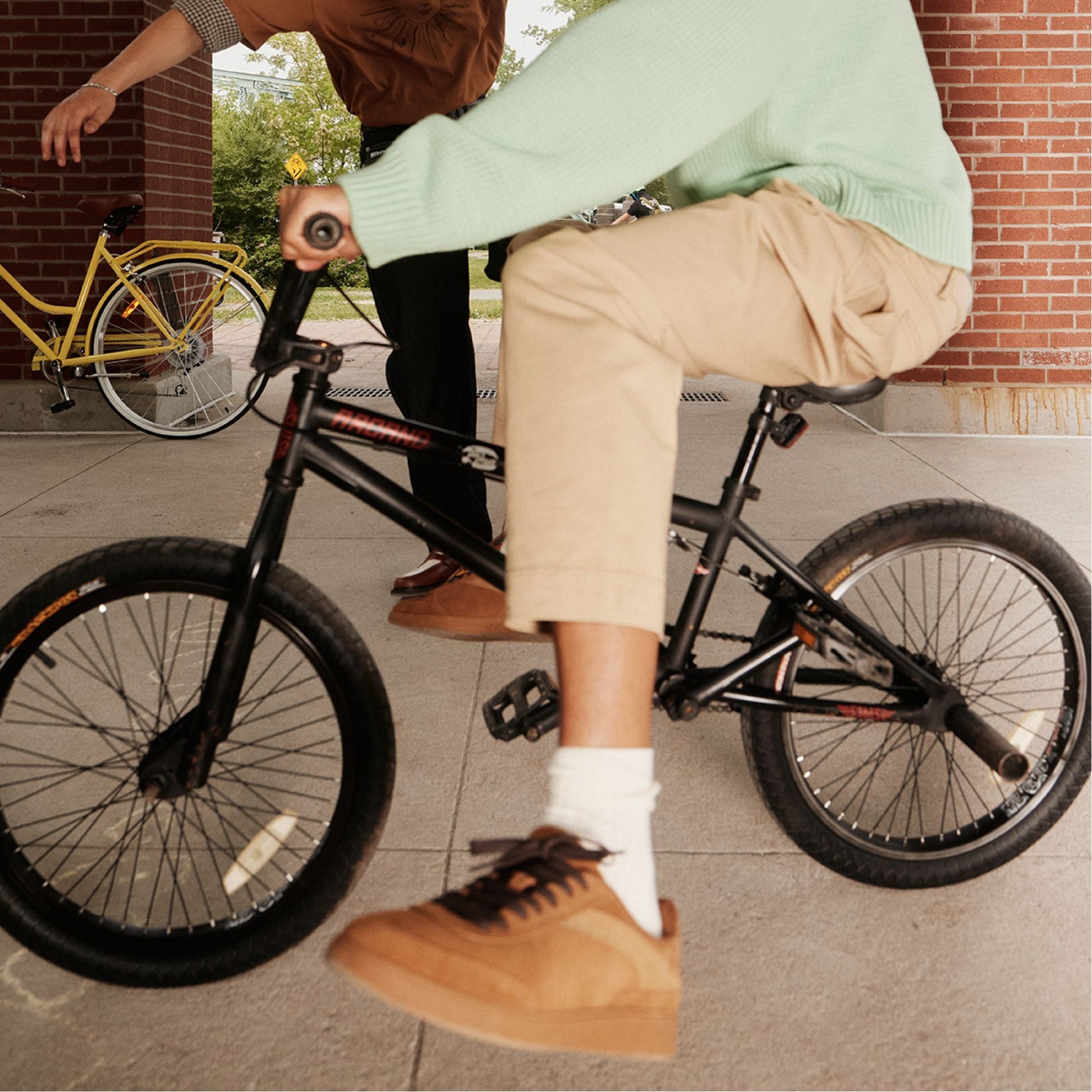 product_14098577_cypress_brown_220-001-029_campaign-full_sq_gy