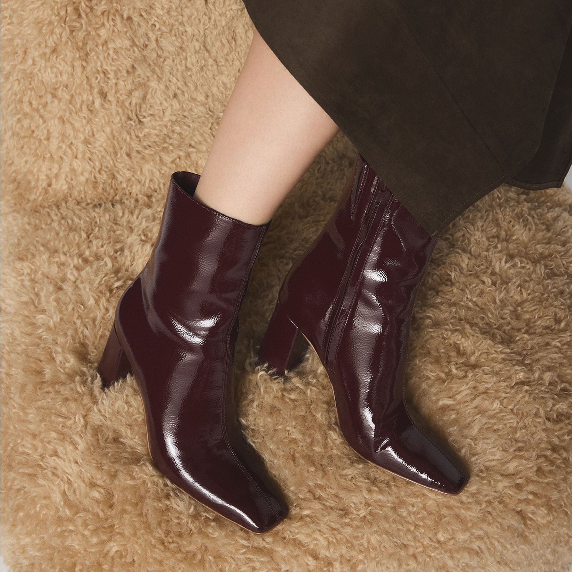 product_14119608_vellamo_red_601-002-033_look-part_sq_gy