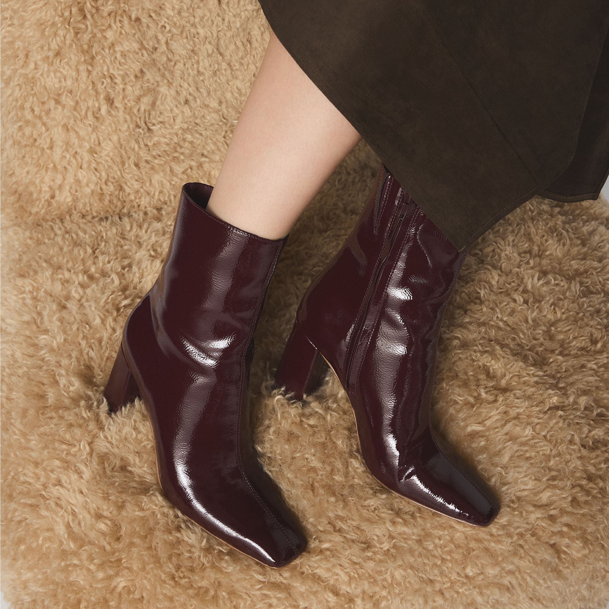 product_14119608_vellamo_red_601-002-033_look-part_sq_gy