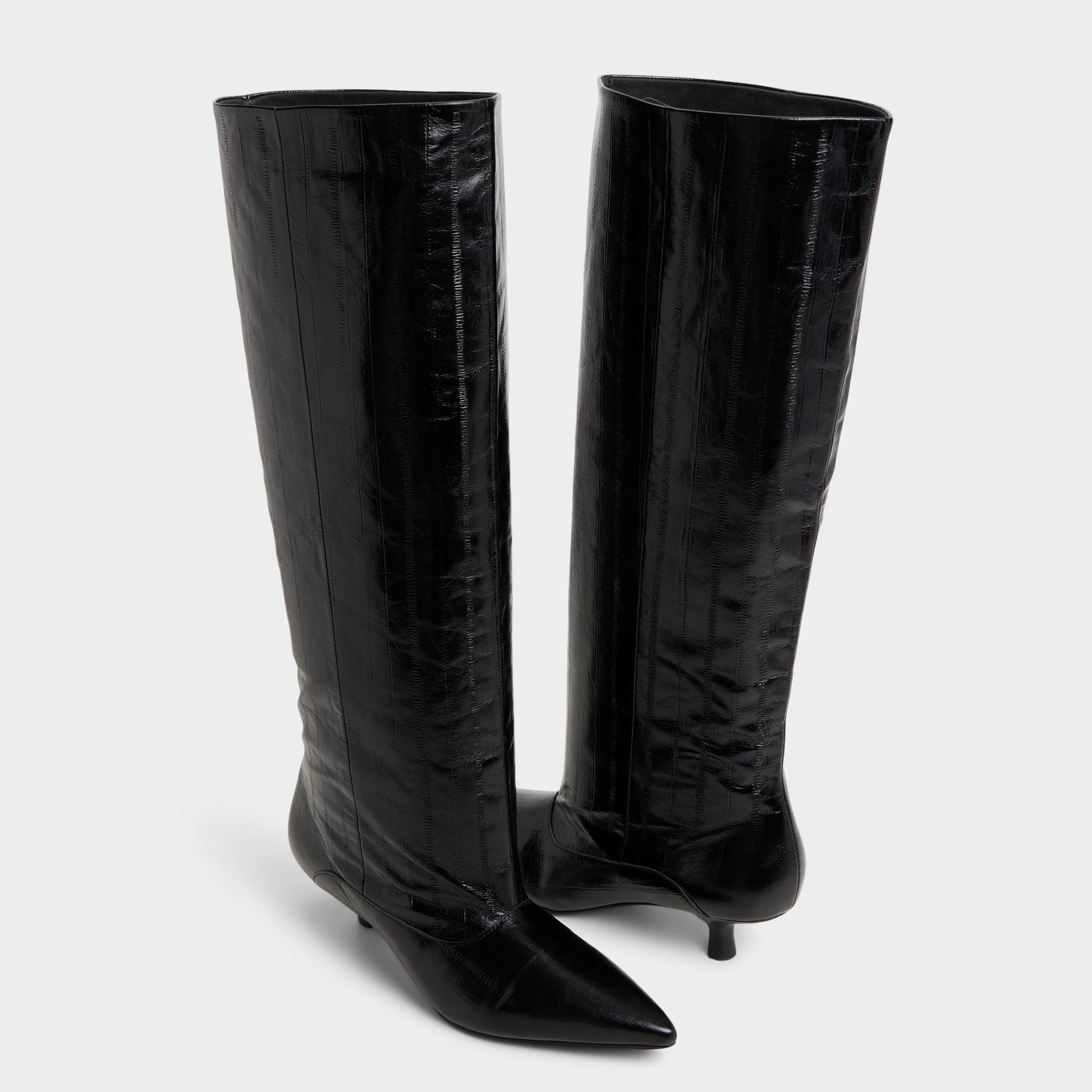 product_14166963_everose_black_001-001-042_spotlight_sq_gy