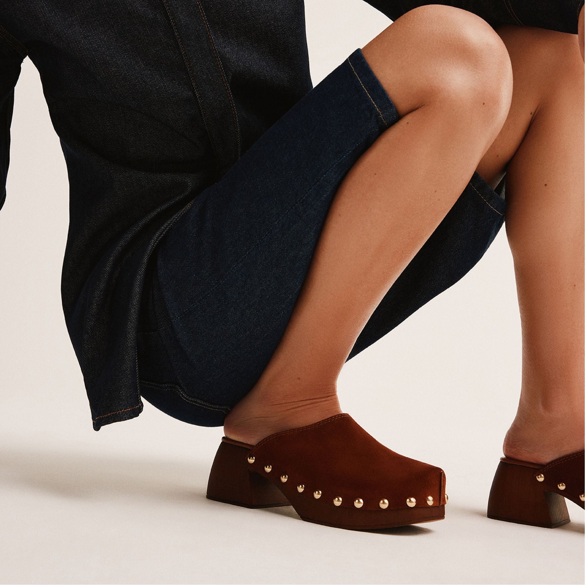 product_14179205_tayloria_beige_274-001-046_campaign-part_sq_nt