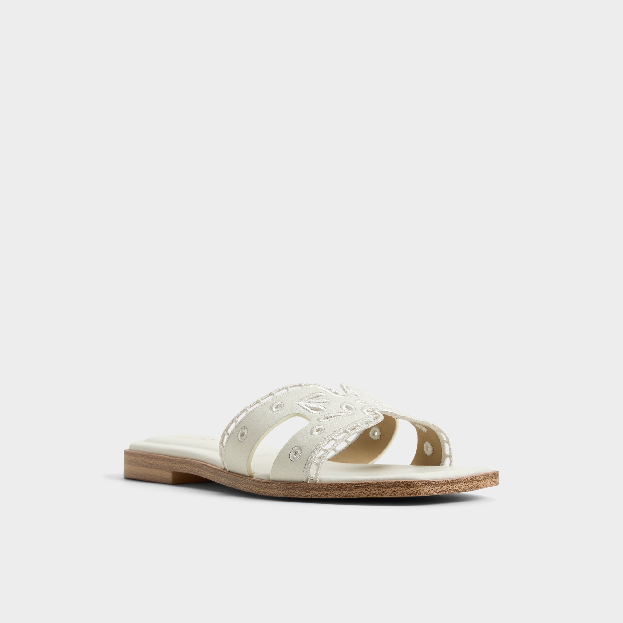 product_14378113_itsandal_white_110-001-043_alt3_sq_gy
