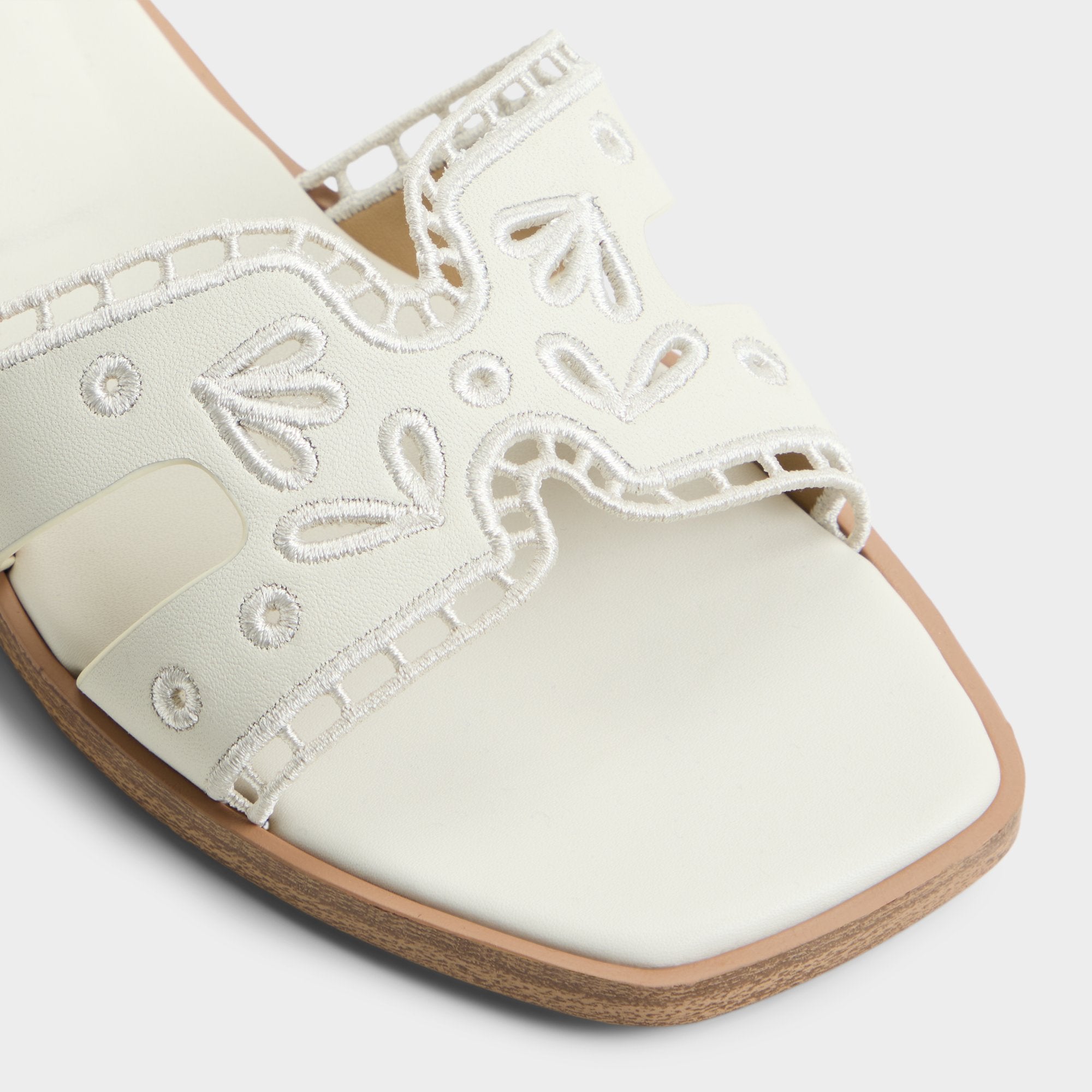 product_14378113_itsandal_white_110-001-043_alt4_sq_gy