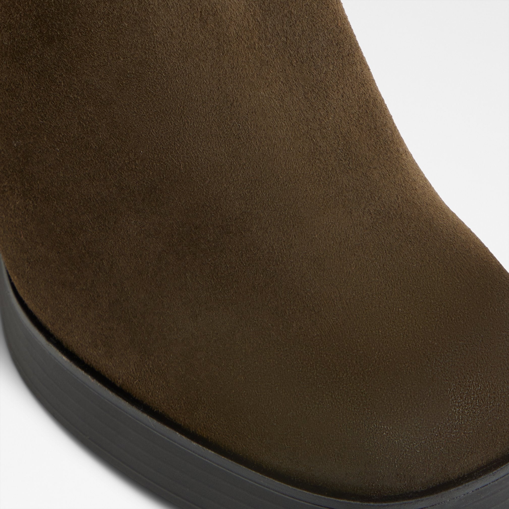 seraphica_brown_201-001-046_detail_sq_nt_2018x2018