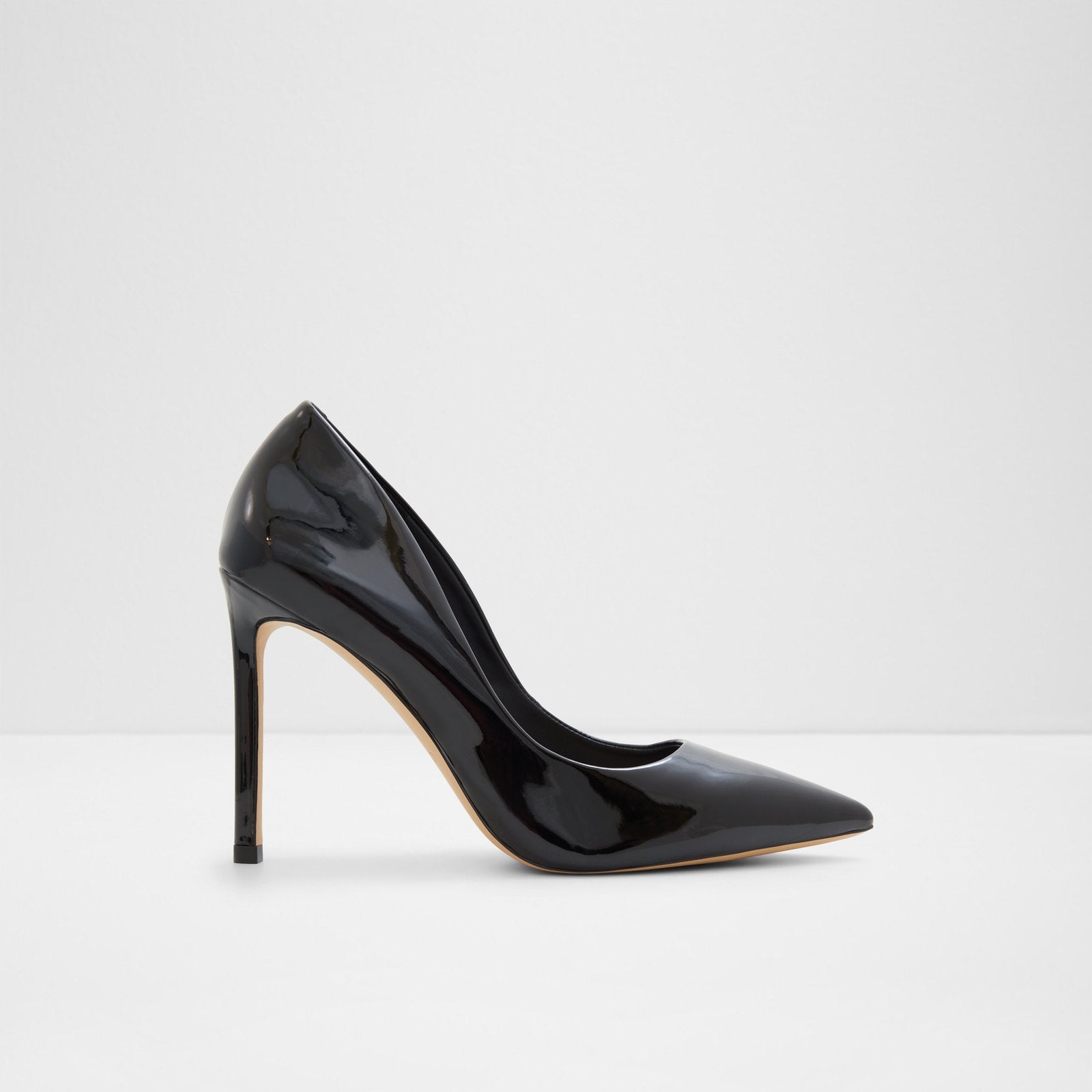 stessy2.0_black_001-002-033_main_sq_nt_1600x1600