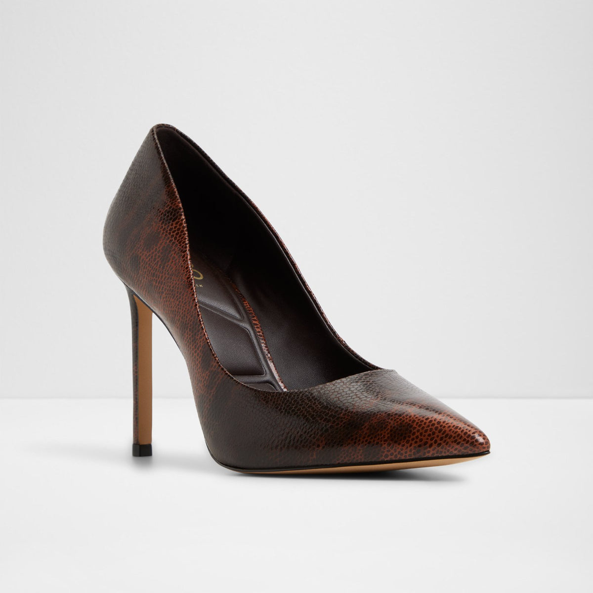 stessy2.0_brown_241-002-044_alt3_sq_nt_1600x1600