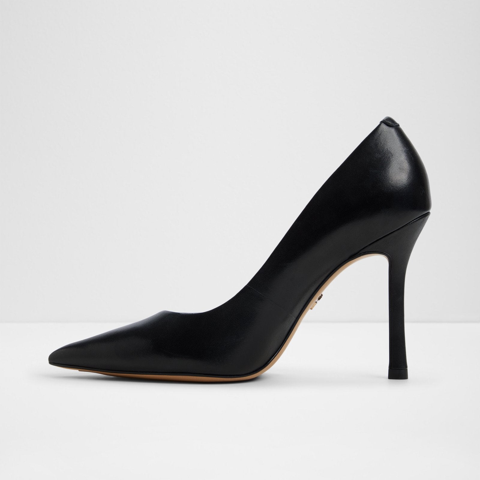 stessy3.0_black_001-001-043_alt2_sq_nt_1600x1600