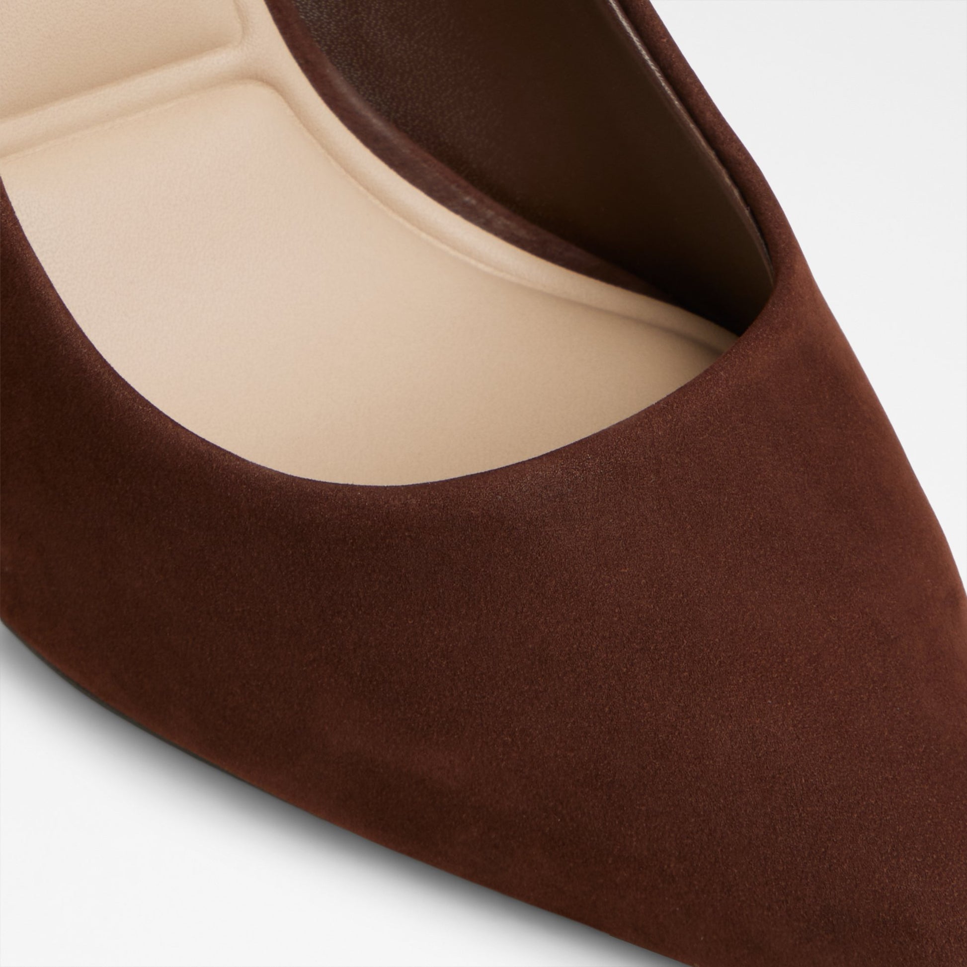 stessy3.0_brown_201-001-046_detail_sq_nt_2018x2018