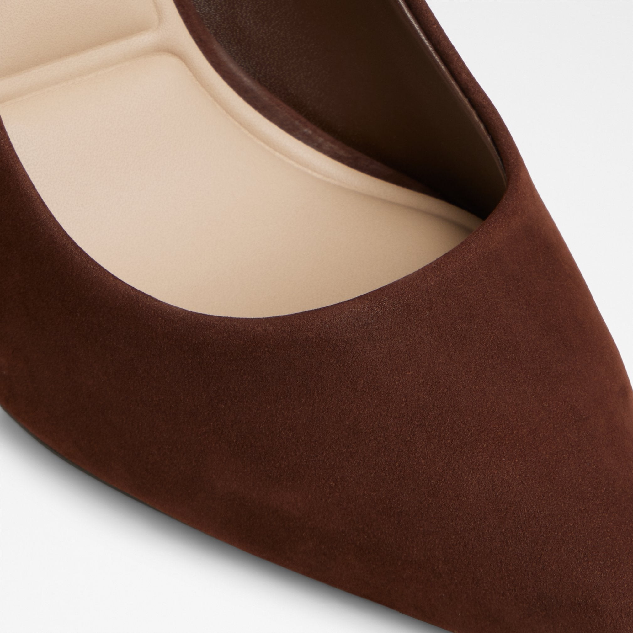 stessy3.0_brown_201-001-046_detail_sq_nt_2018x2018