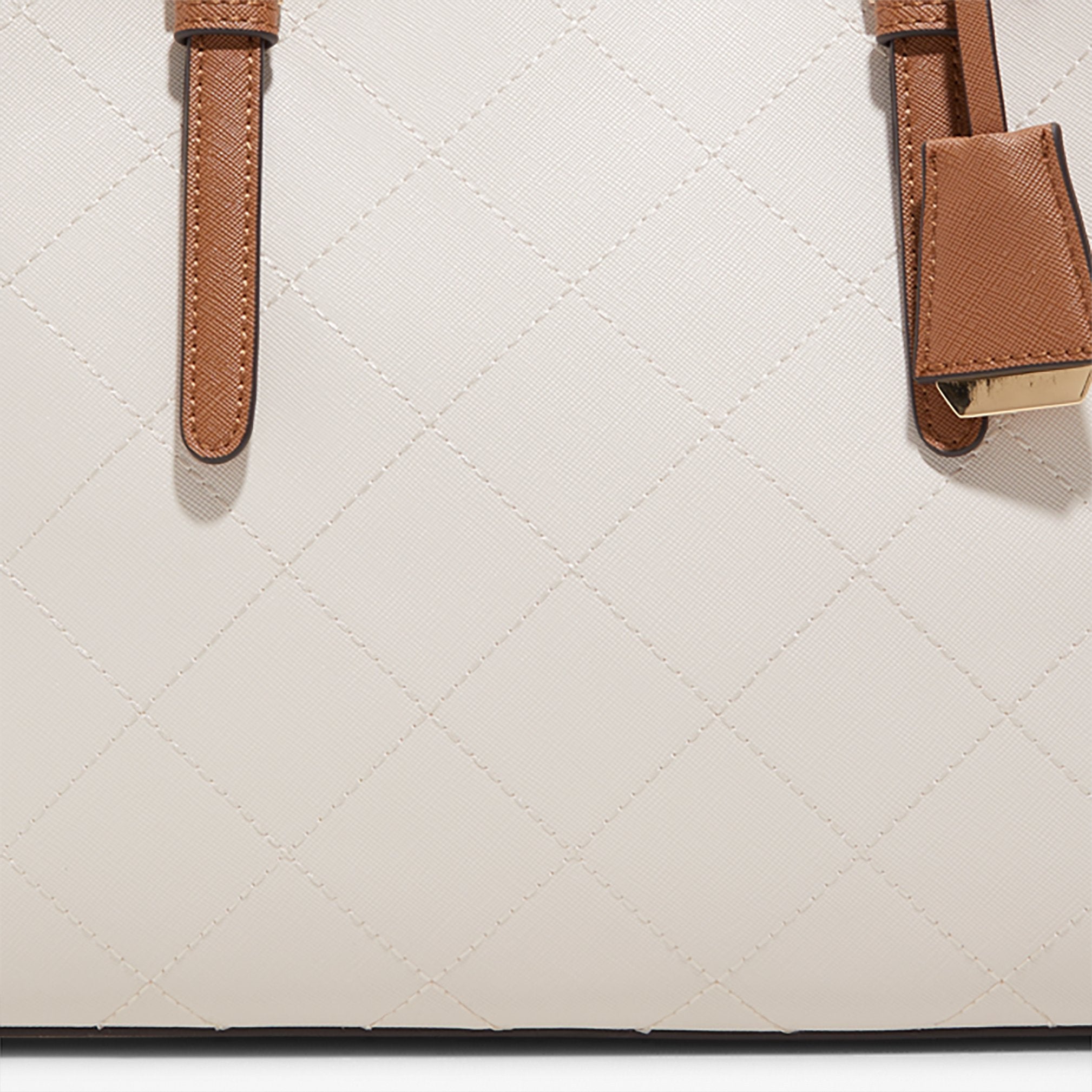tarandi_beige_168-002-029_detail_sq_nt_2018x2018