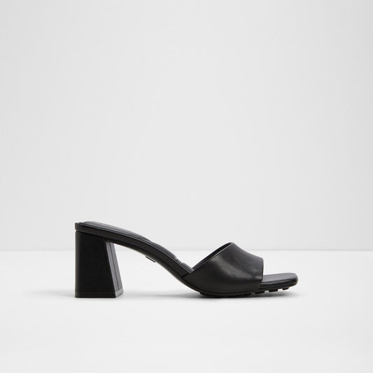 tisha_black_001-001-043_main_sq_nt_1600x1600