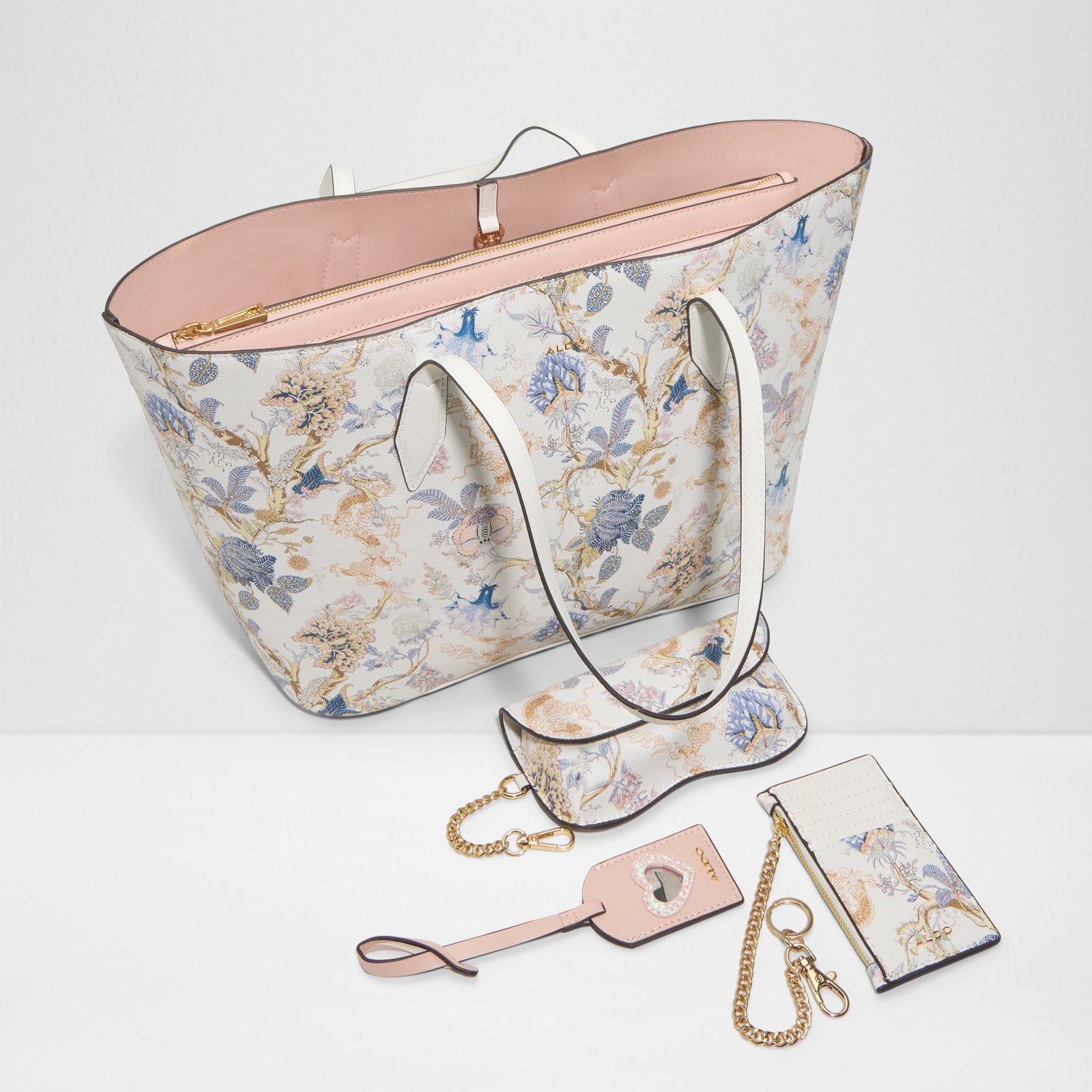 traveltote_multi_431-002-029_alt2_sq_nt_1600x1600